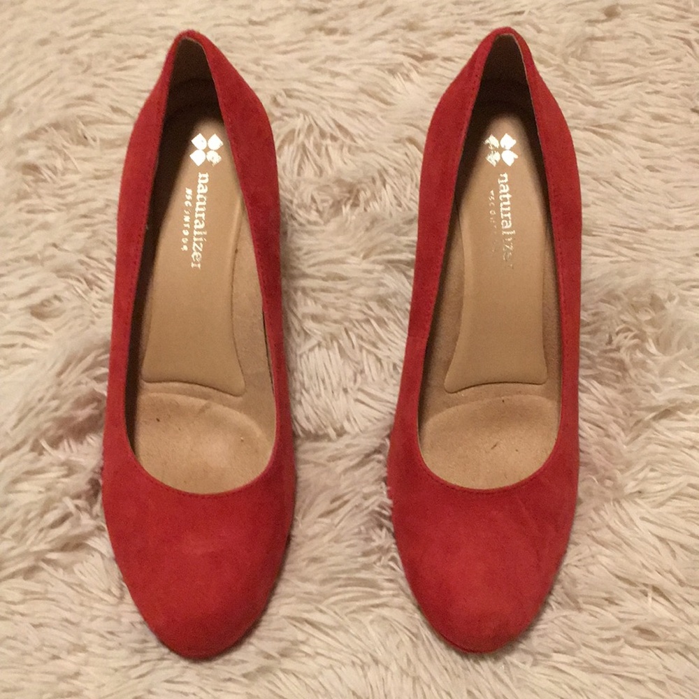 Gently used red Naturalizer heels